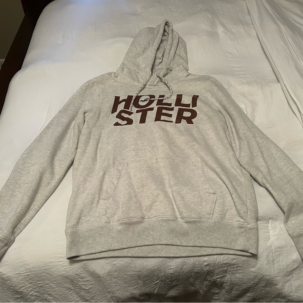 Women’s Hollister Hoodie